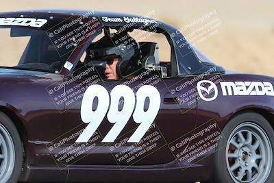 media/Jan-28-2024-SCCA SD (Sun) [[95d197e79e]]/4-Novice Group/Session 2 (Turn 10)/